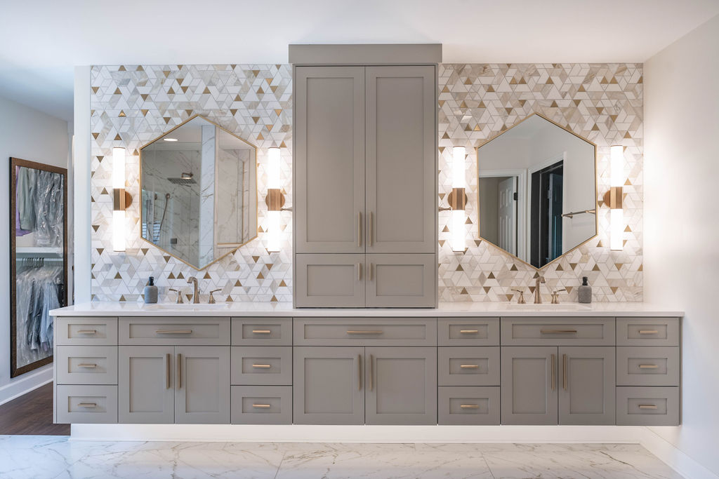 Bathroom Remodel Omaha - Omaha's Premier Walls2Floors Pros